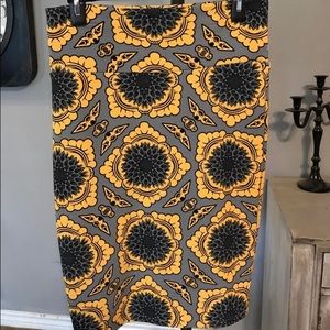 LuLaRoe Cassie Skirt